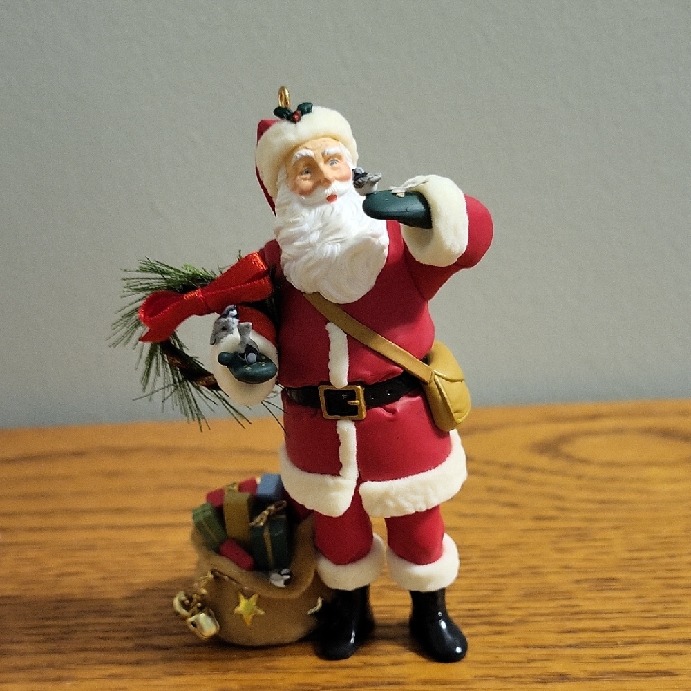 2007 Hallmark Santa Ornament